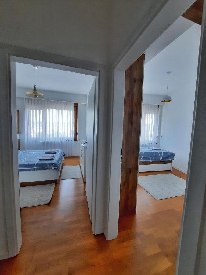 Luxury Sky View Apartment Приштина Екстер'єр фото