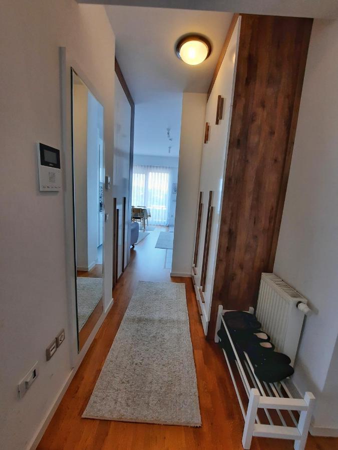 Luxury Sky View Apartment Приштина Екстер'єр фото