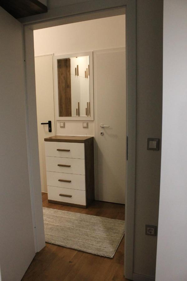 Luxury Sky View Apartment Приштина Екстер'єр фото